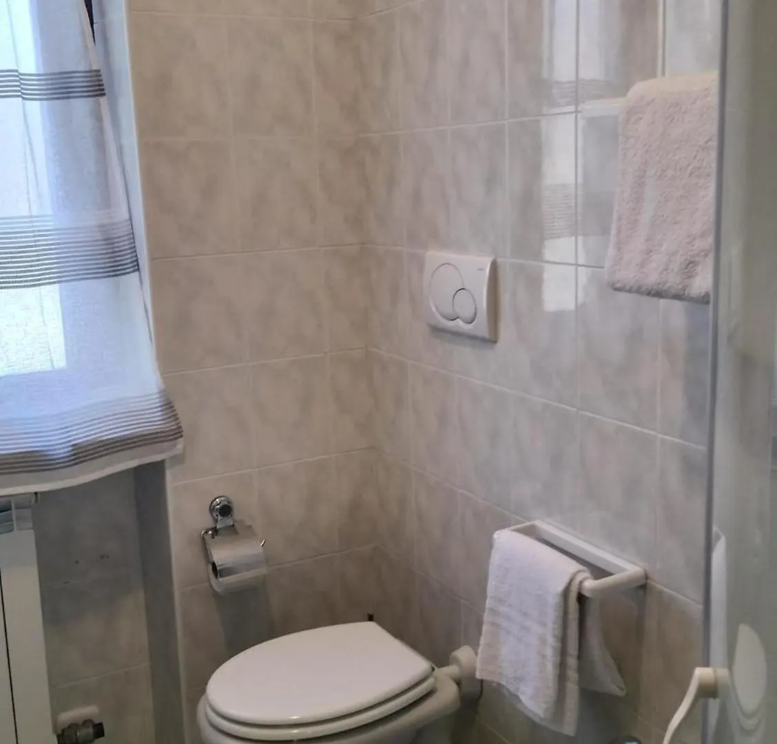 Casa Viale Delle Rose Apartment Lazise Italy